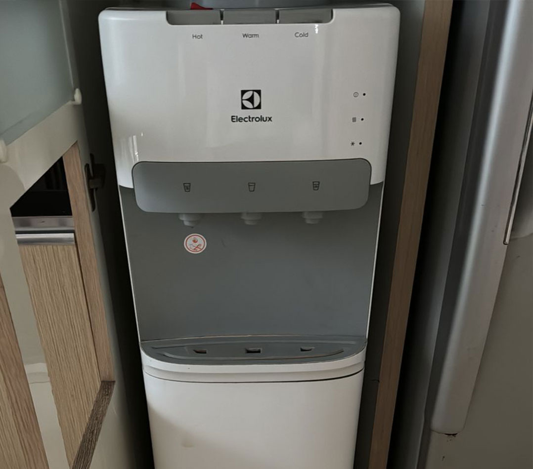 service-dispenser